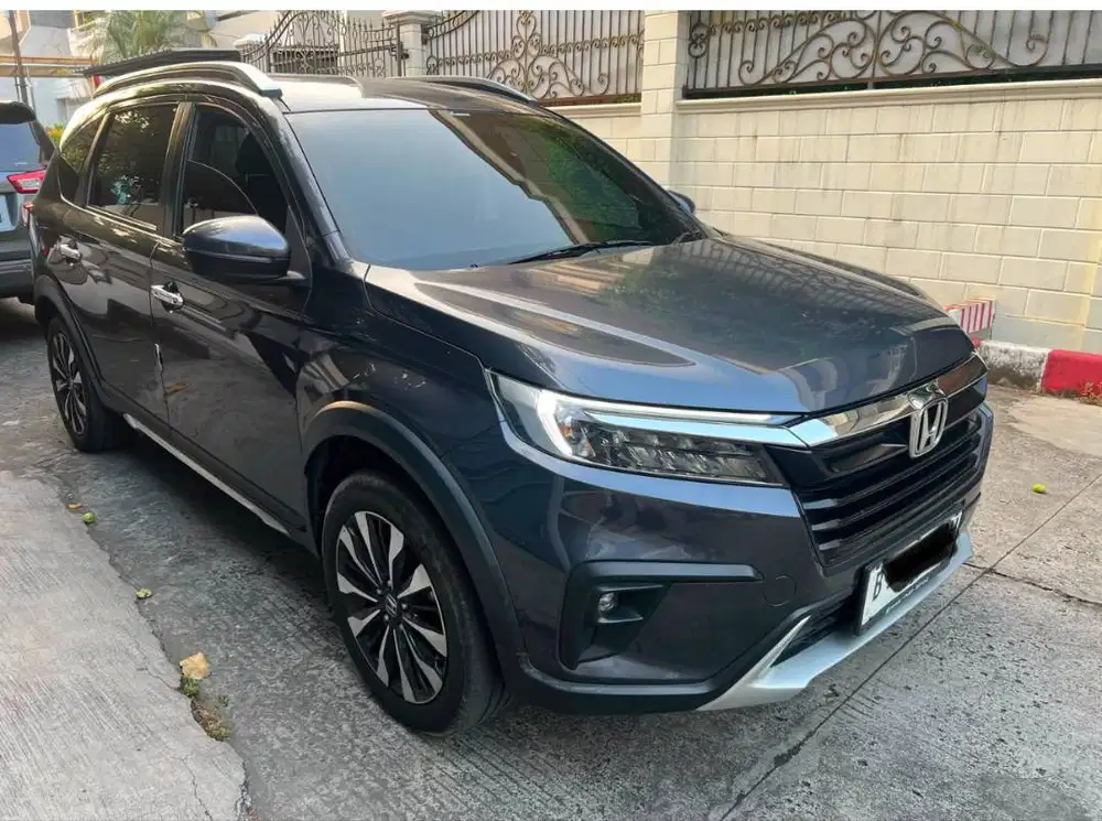 BR-V Prestige CVT 2023 Like New, KM 11 Ribu, Pajak 2027