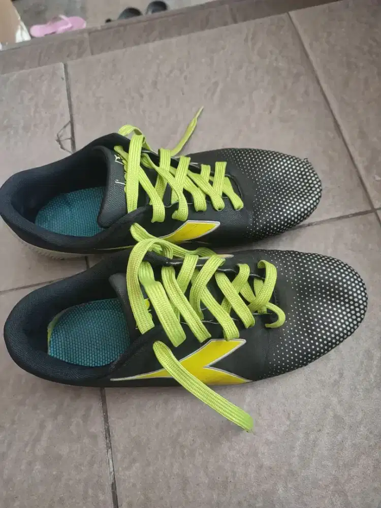 Sepatu bola diadora pichichi 7 MG14 size 44