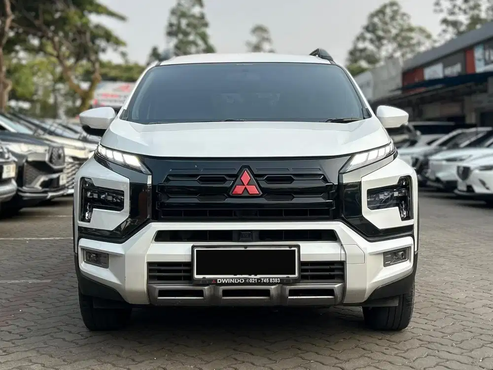 DP 35jt // 2025 MITSUBISHI XPANDER CROSS PLUS 1.5 AT