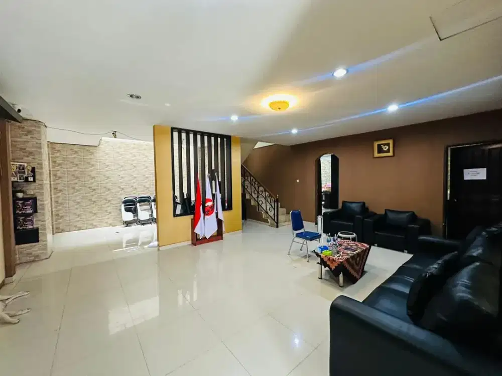 Rumah 4 Kamar di Kawasan Strategis Puputan, Denpasar