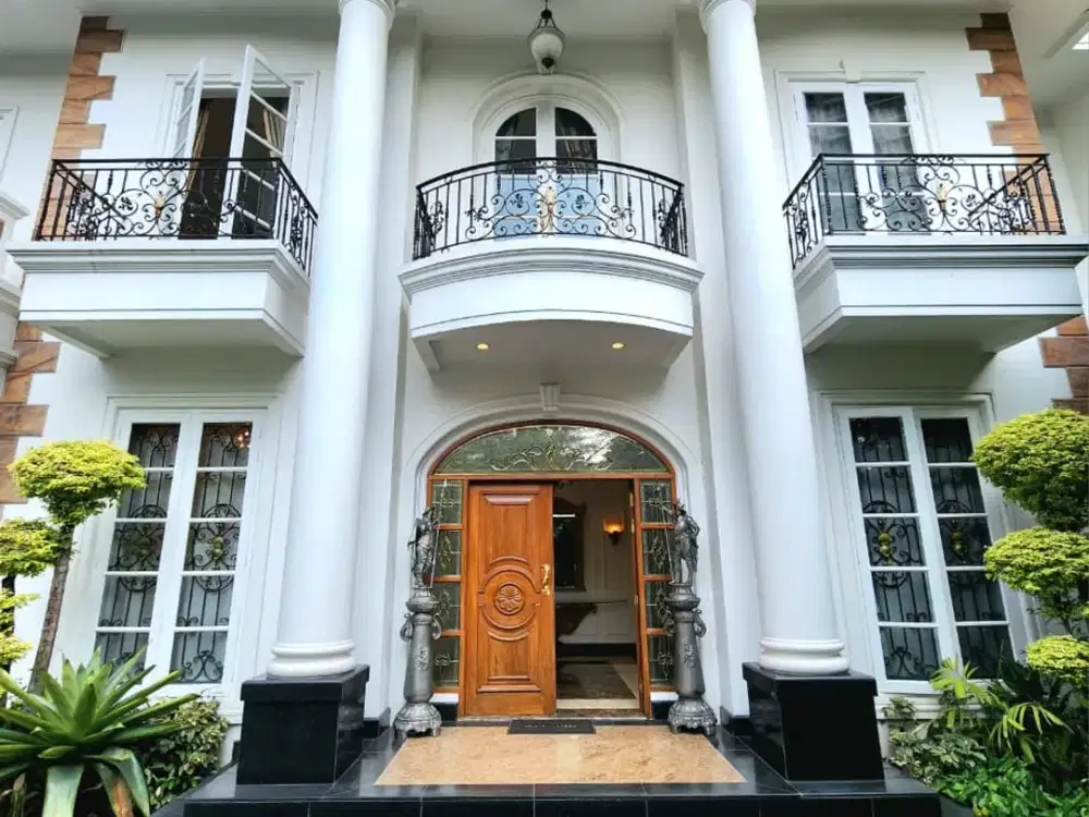 FOR SALE RUMAH 2 LANTAI KLASIK MODERN SIAP HUNI  PONDOK INDAH  JAKARTA SELATAN