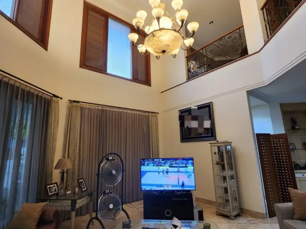 Dijual Cepat Rumah di Pondok Indah 4Br Semi Furnished