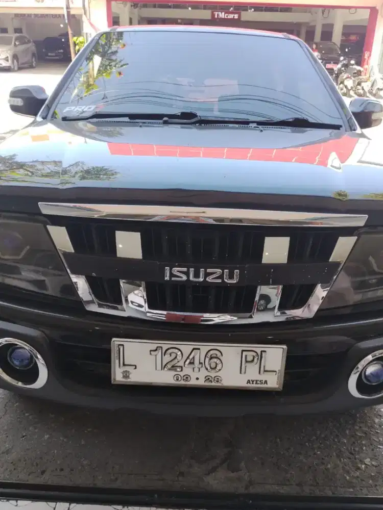 Isuzu Panther LV MT DP minim 30jt