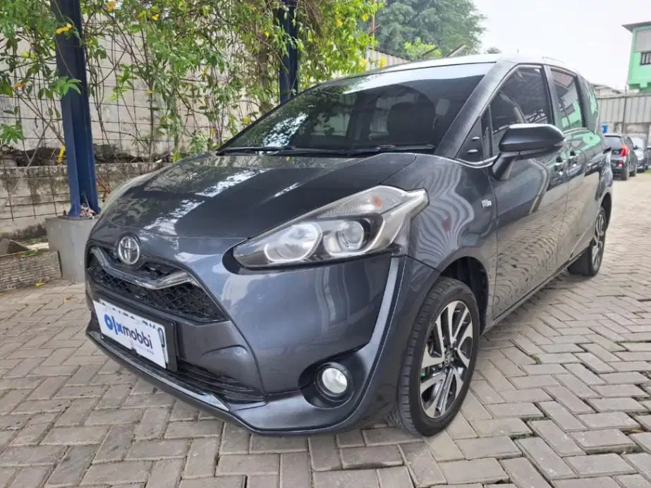 Toyota Sienta 1.5 V Bensin-AT 2019 Abu
