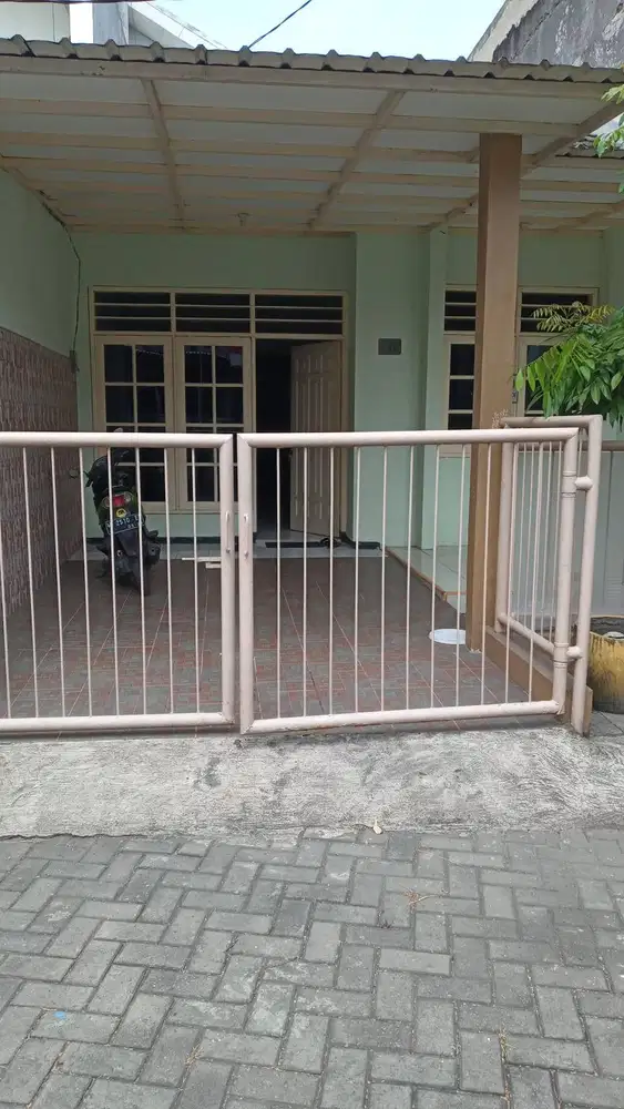 Disewakan Rumah di Sepanjang Town House Baru Renov