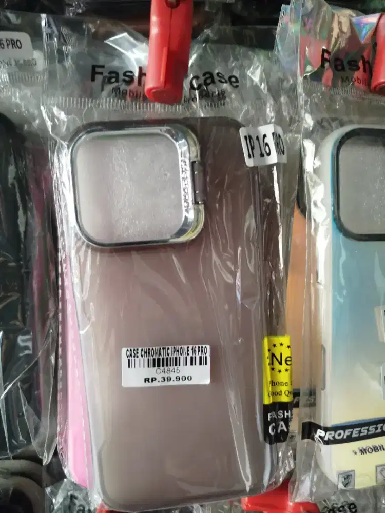 CASE CHROMATIC IPHONE 16 PRO