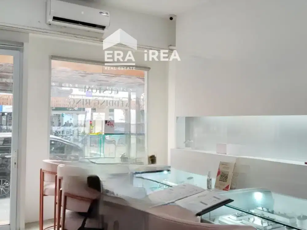 RUKO 3 LANTAI DIJUAL DI SOLO DEKAT AREA BISNIS SINGOSAREN PLAZA