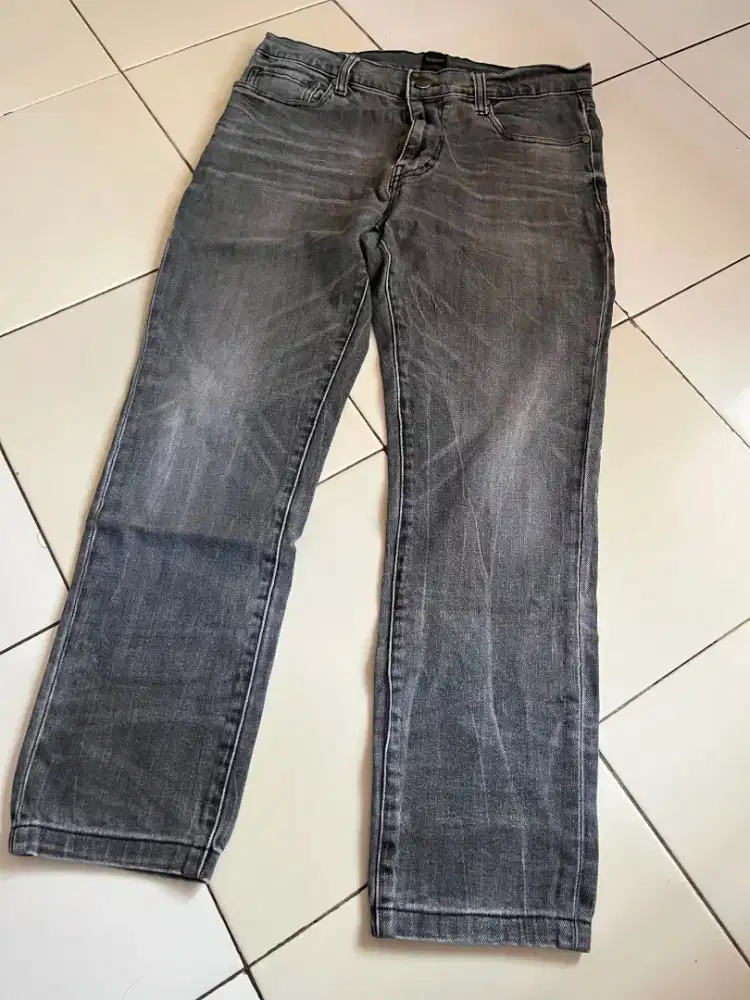Celana Panjang Skinny Jeans Tirajeans