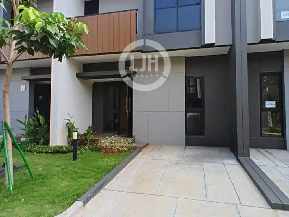 Disewakan Rumah di Summarecon Crown Gading Cluster Regia Bekasi Jawa Barat