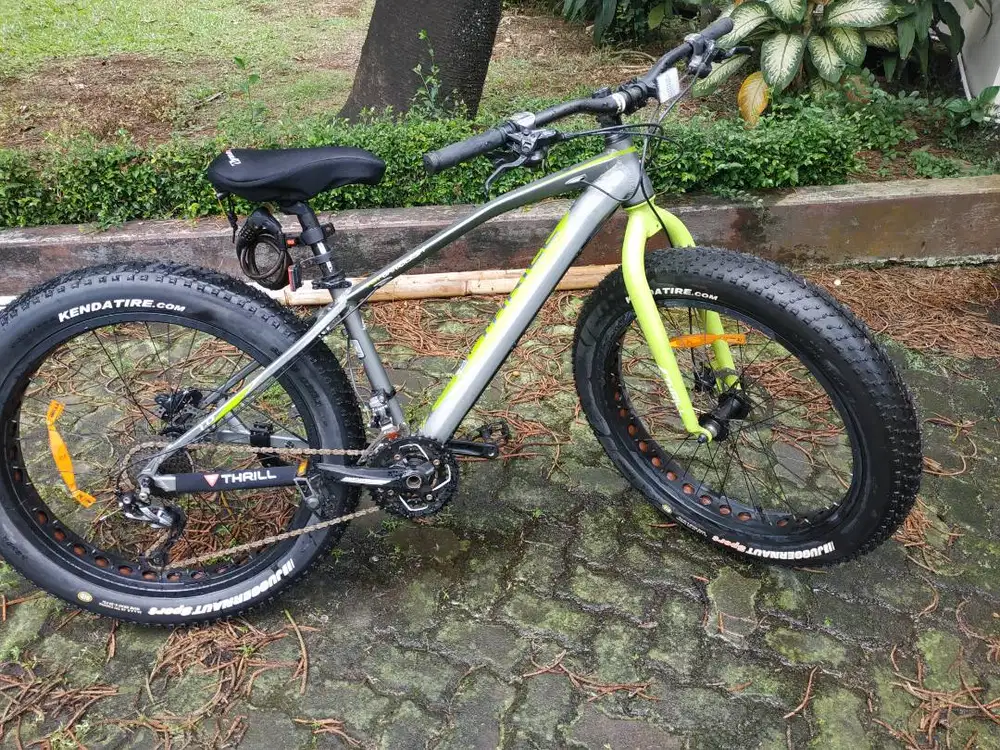 sepeda thrill vanquish beli enggak pernah dipake