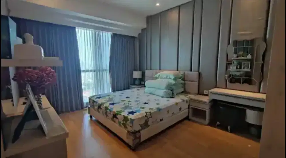 Disewakan apartemen the peak 2br Murah