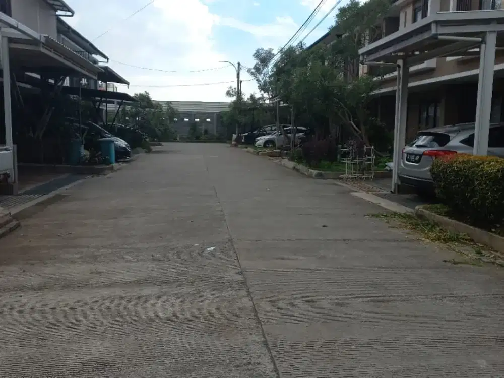 Termurah! Rumah di Kompleks Buah Batu Square Bandung