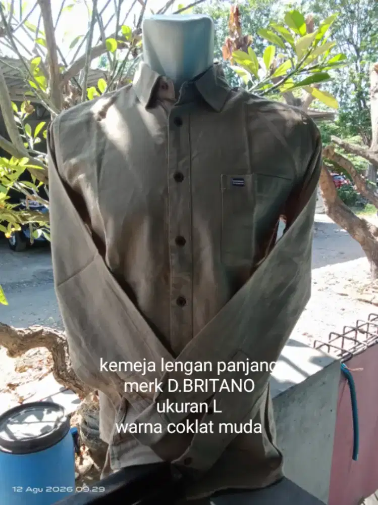 Kemeja lengan panjang