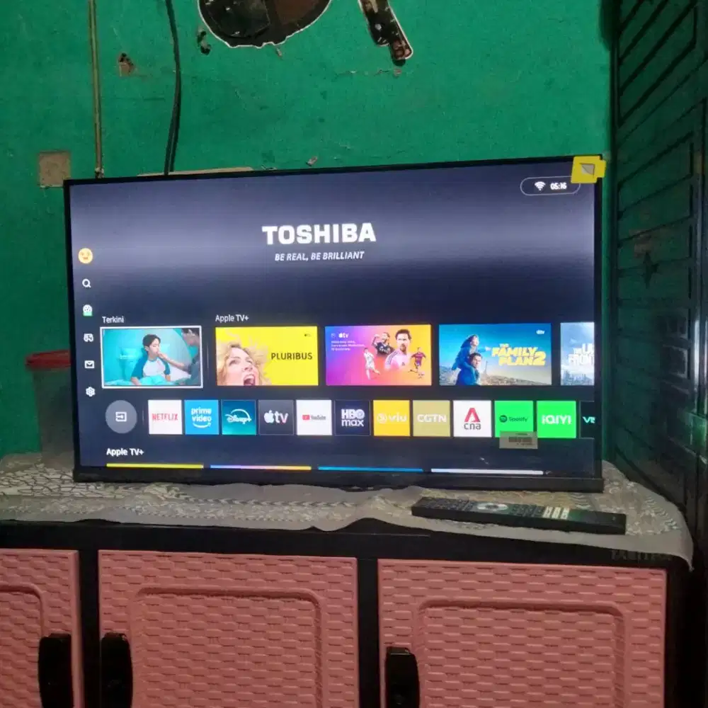 Televisi led 32