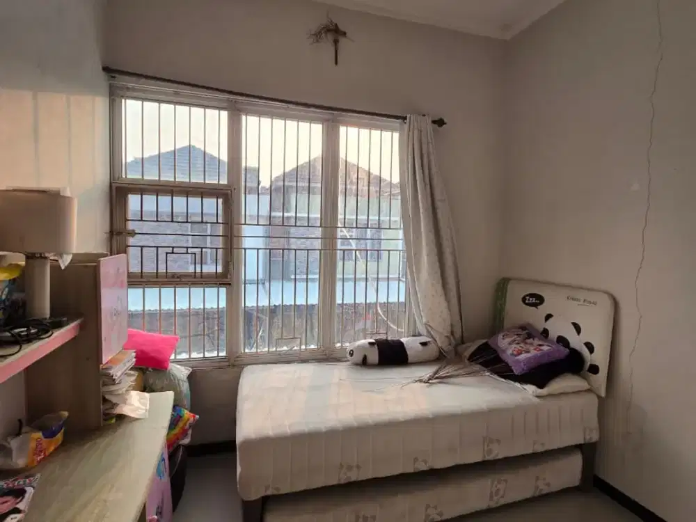 Dijual Rumah Magnolia Park 3, LT 72 M², LB 108 M², 2 Lantai, 3 KT, Rp 1,35 M Nego