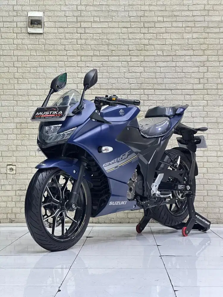 SUZUKI GSX 2023 pmk 2025 super istimewa low km 200perak
