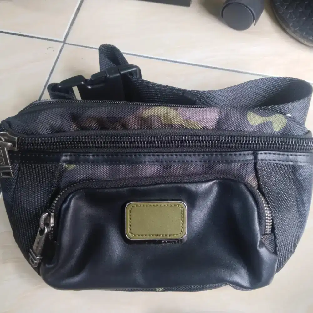Tas Pinggang TUMI Original
