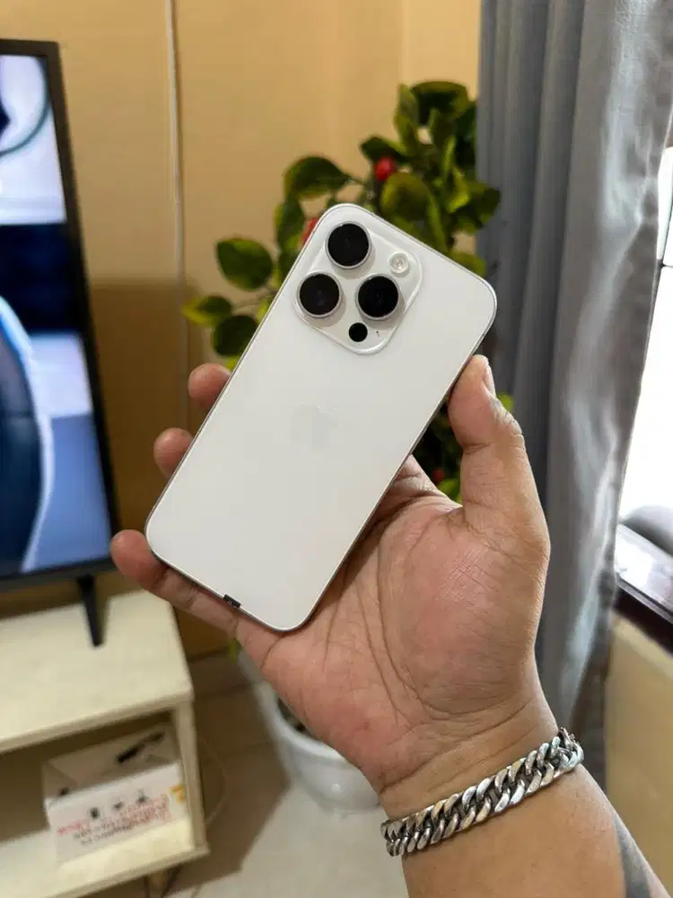iphone 15 pro 128gb white titanium