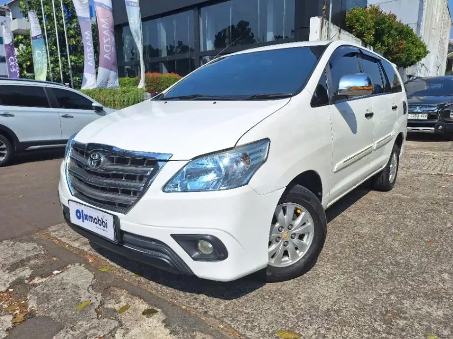 DP MURAH Toyota Kijang Innova 2.0 G Bensin-MT 2014 Putih CACXD