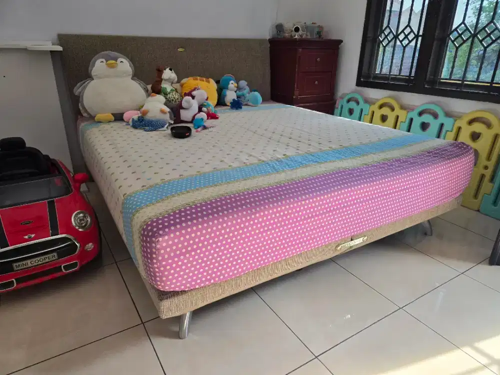 Tempat tidur kasur spring bed set latex 180x200