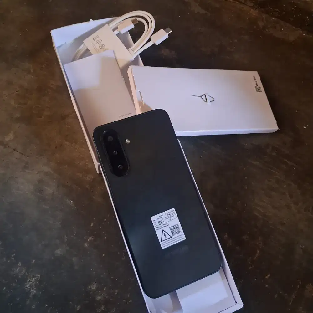 Samsung a17 baru buka segel