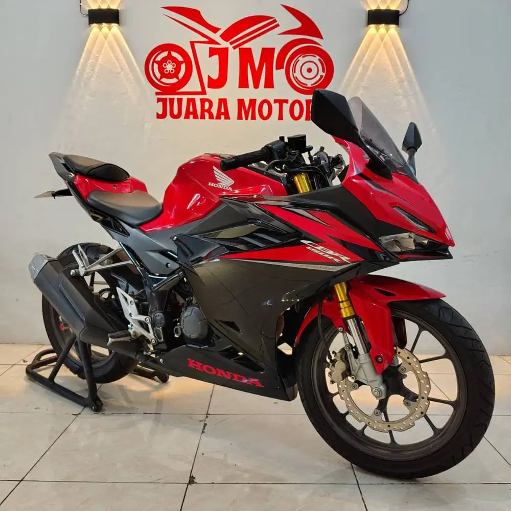 NEW CBR 150 R 2023 KM LOW UNIT SIAP PAKAI BISA TUKAR TAMBAH DAN CREDIT