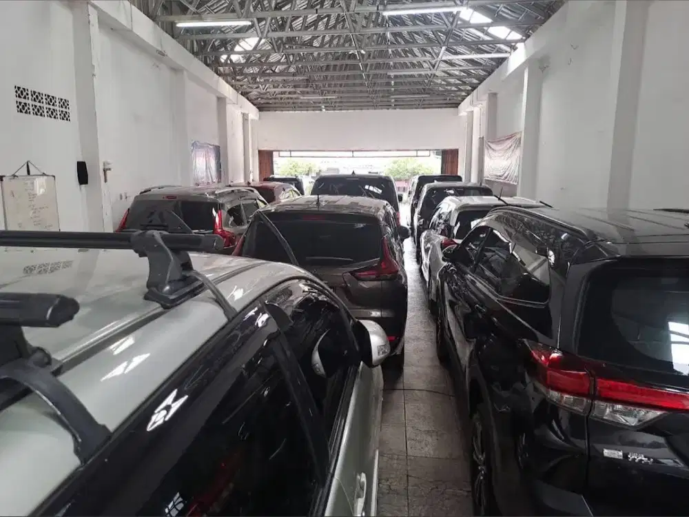 Disewakan Ruko Ex Showroom di Pondok Bambu Duren Sawit