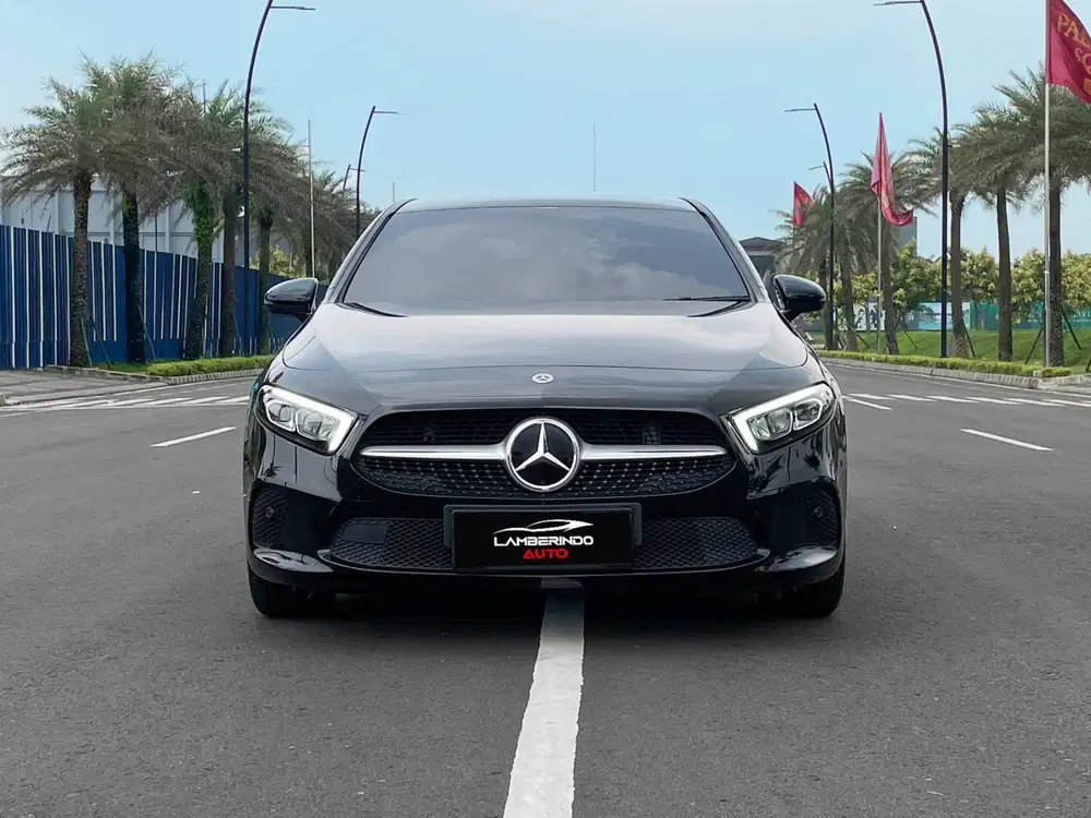MERCEDES BENZ A200 1.3 PROGRESIVE LINE 2022 LOW ODO HITAM