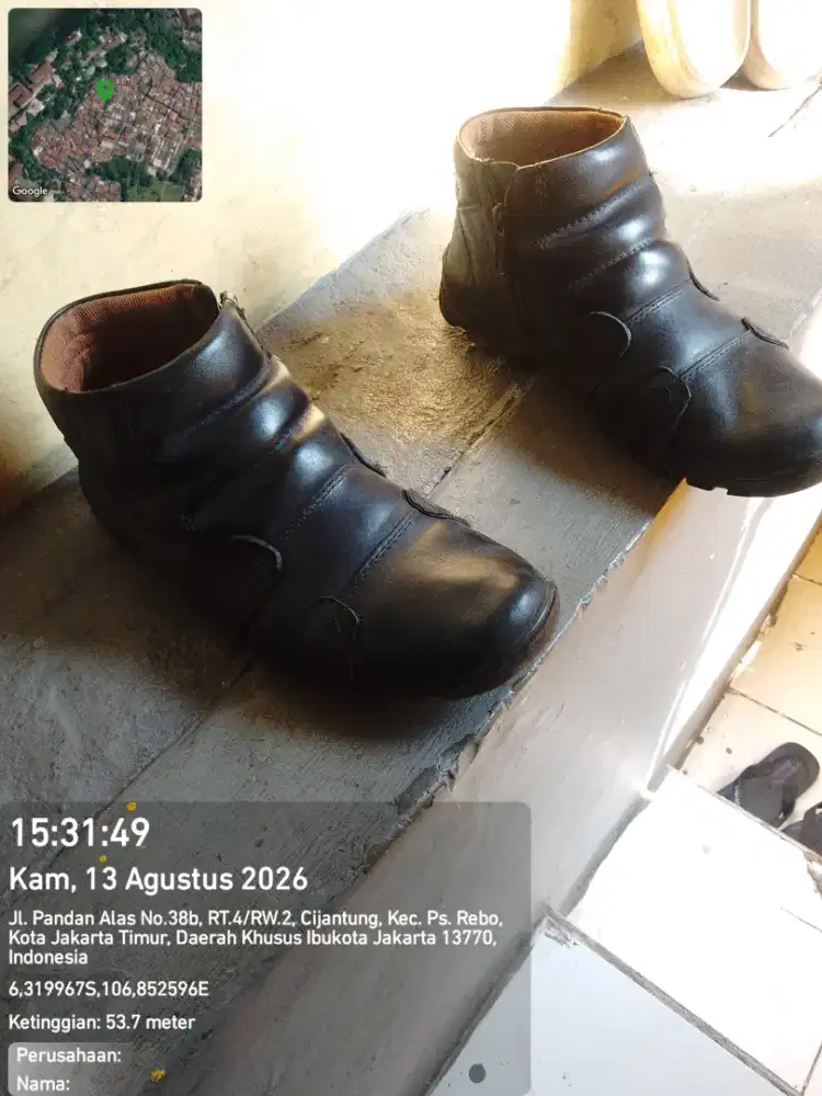 Sepatu pantopel ukuran 41