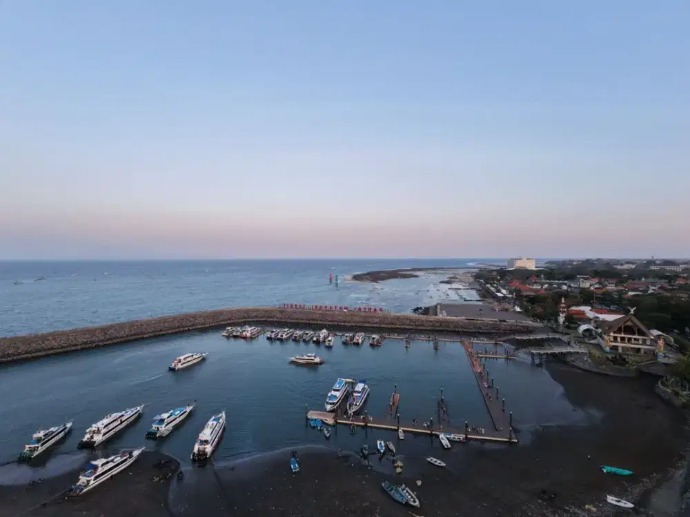 DIJUAL : TANAH BEACH FRONT PANTAI PADANG GALAK DEKAT PELABUHAN SANUR - KESIMAN - DENPASAR - BALI