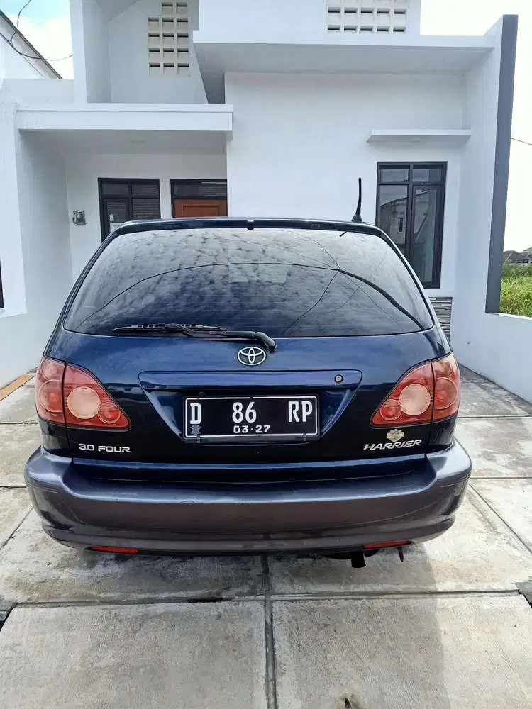 Toyota Harrier 2000 Bensin