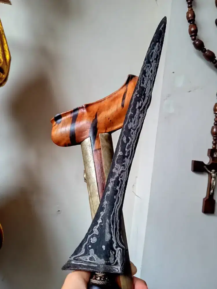 Keris sepuh brojol pamor wengkon isen warangka kayu timoho