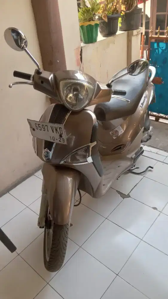 Piagio liberty 100
