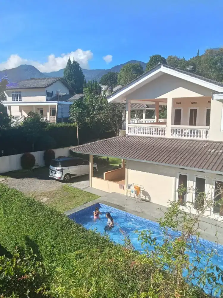 Di jual cepat vila mewah lokasi di Gadog Ciawi luas tanah 500 meter