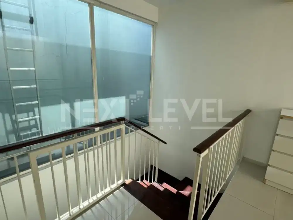 Dijual Rumah Graha Family Minimalis Strategis Siap Huni