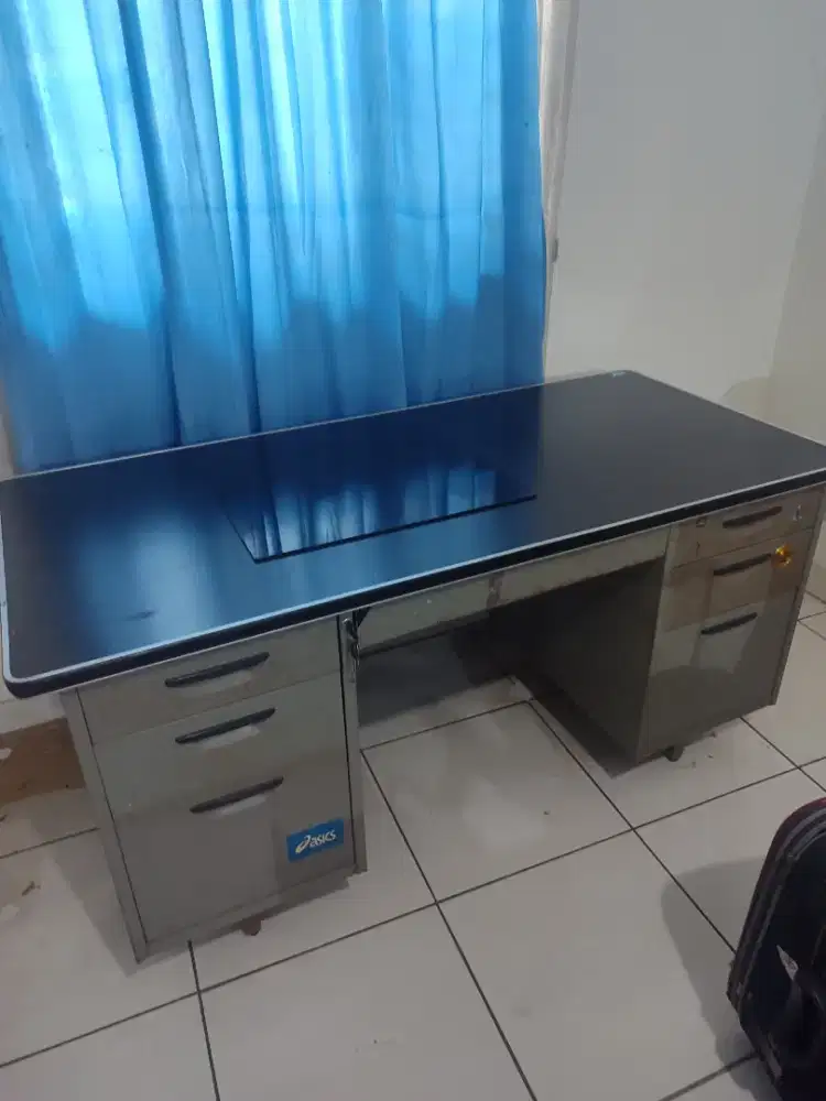 Meja tulis kantor belajar jadul