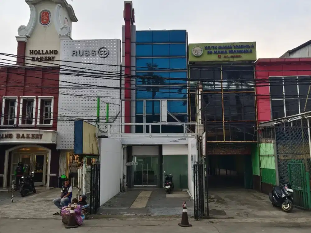 Ruko Strategis di Pintu Utama Galaxy Bekasi