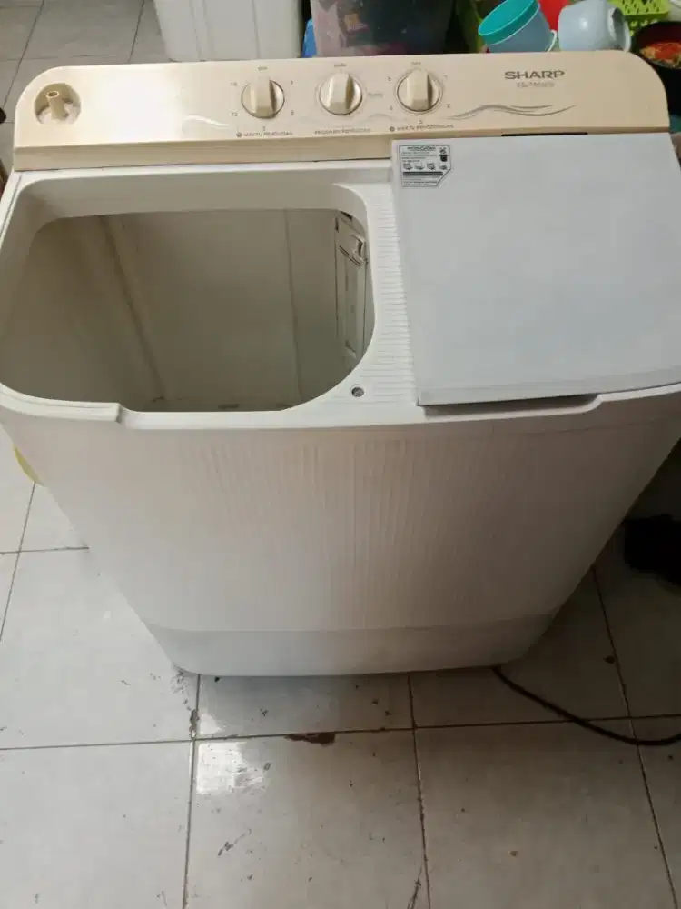 Mesin cuci 2 tabung sharp