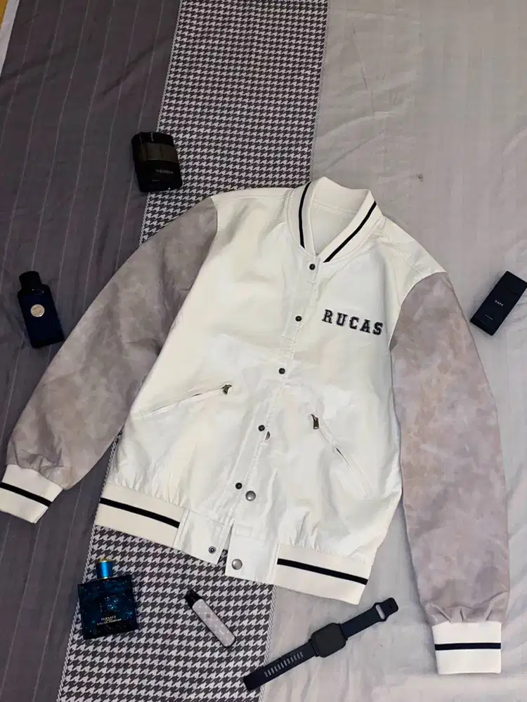 Rucas whita python leather jacket