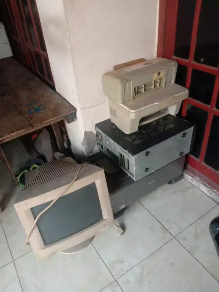 Menerima jual beli komputer bekas borong atau satuan
