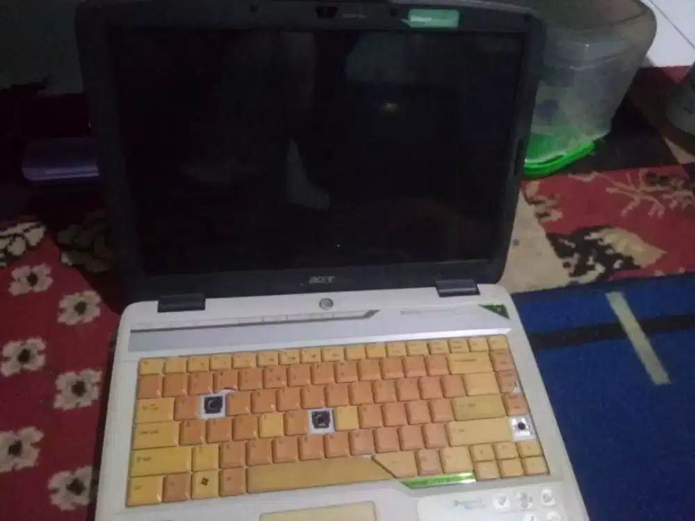 Menerima jual beli laptop bekas borong atau satuan