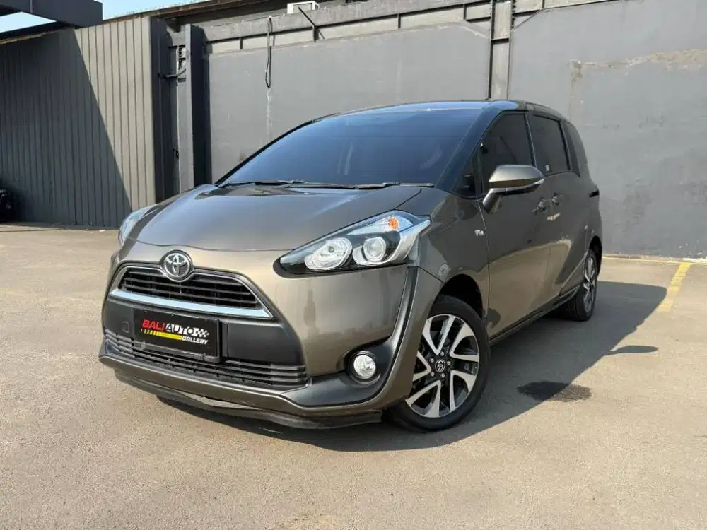 Toyota Sienta 1.5 V A/T 2017 Coklat