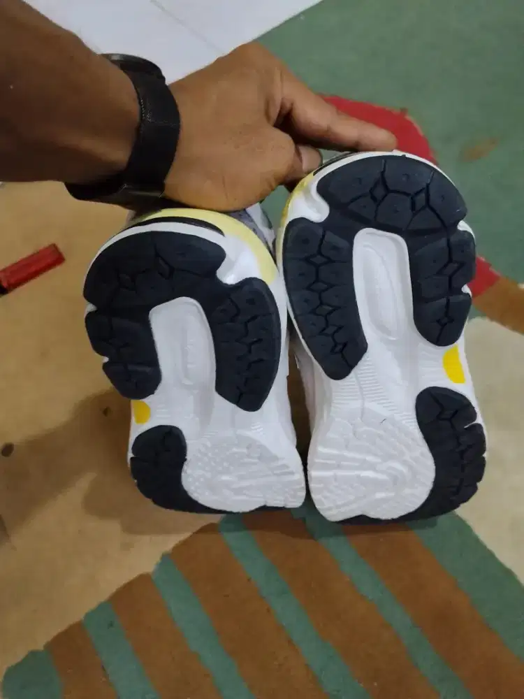 Sepatu New Balance