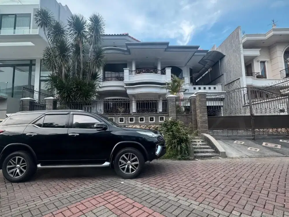 RUMAH GRAHA FAMILI BLOK D • Hadap Selatan