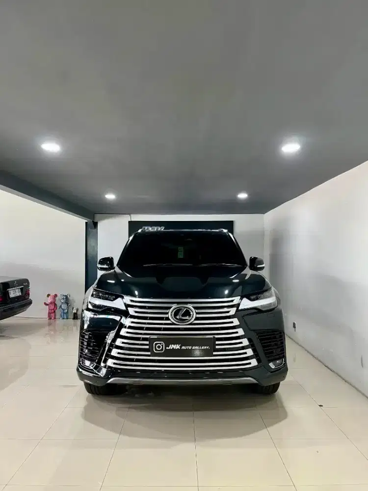 Lexus LX700h (7 Seater) 2026