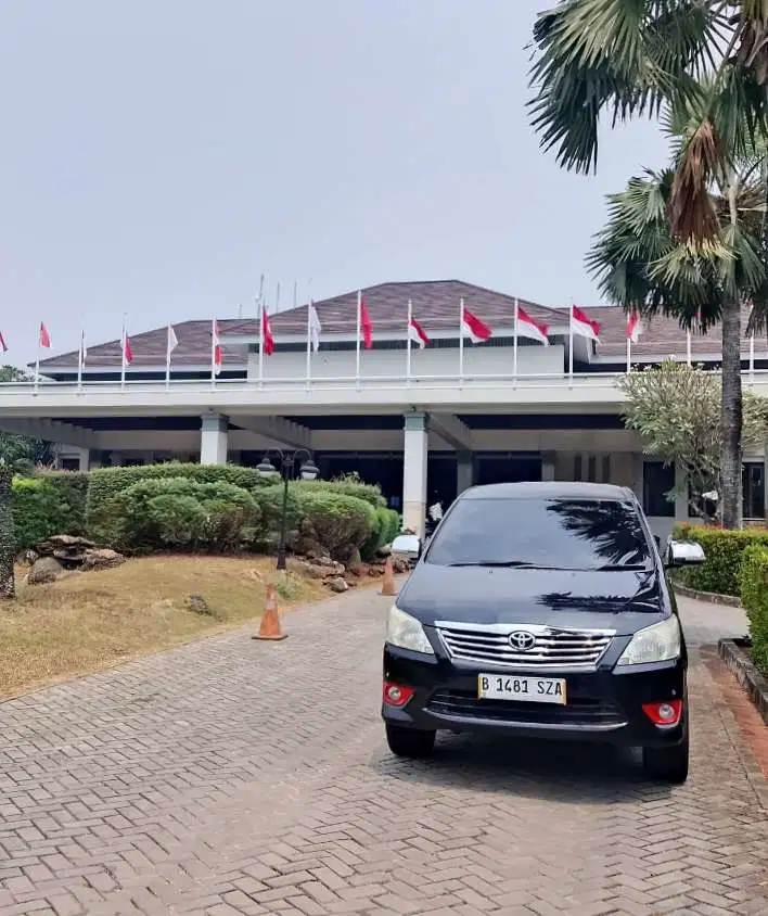 Toyota Kijang Innova 2012 Bensin