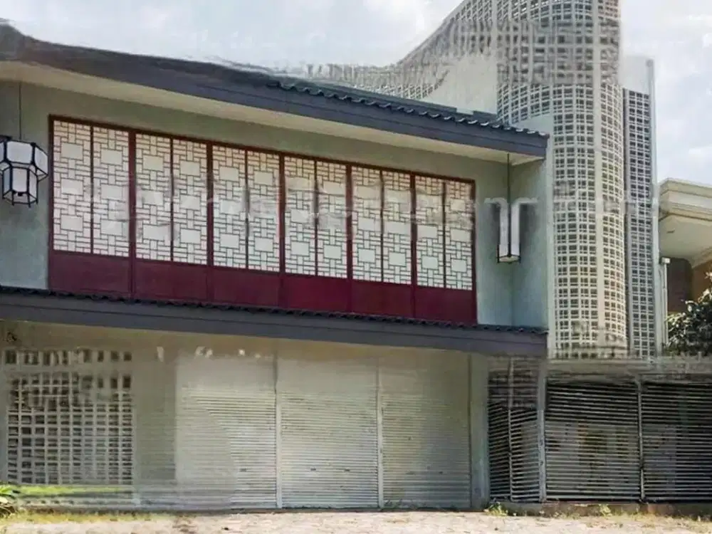 Rumah usaha di semarang atas bekas restaurant siap pakai ada lift