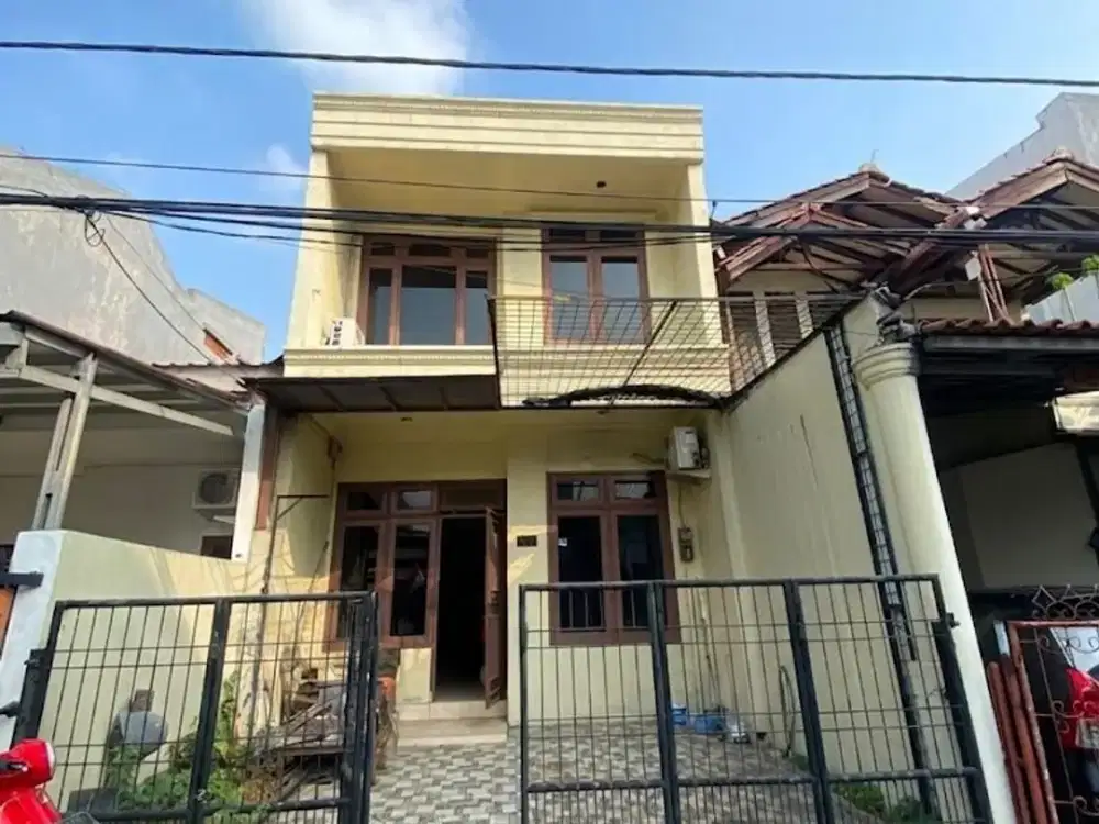 MURAH !! DIJUAL RUMAH 2 LANTAI MASIH LAYAK HUNI IPL PALING MURAH