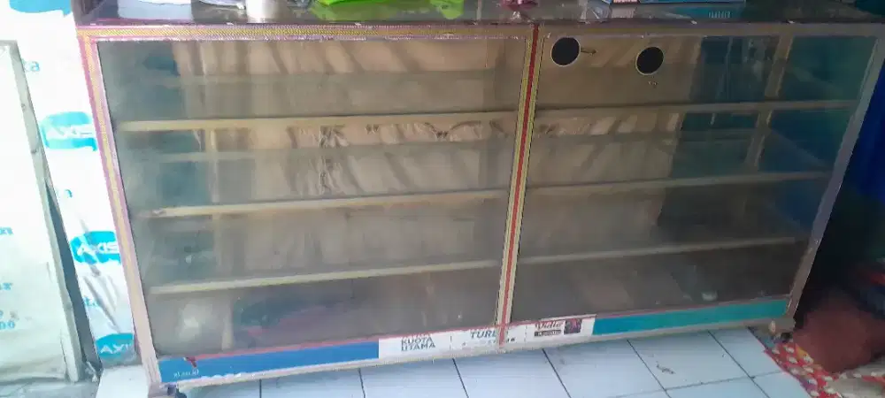 Etalase Kaca Panjang 2m Tinggi 1.1m Lebar 0.5m