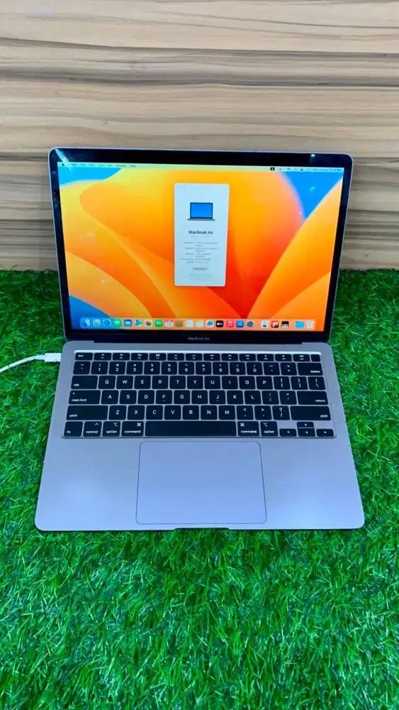 MACBOOK AIR 2020 I3 COCOK UNTUK DESIGN GRAFIS RINGAN *RDC